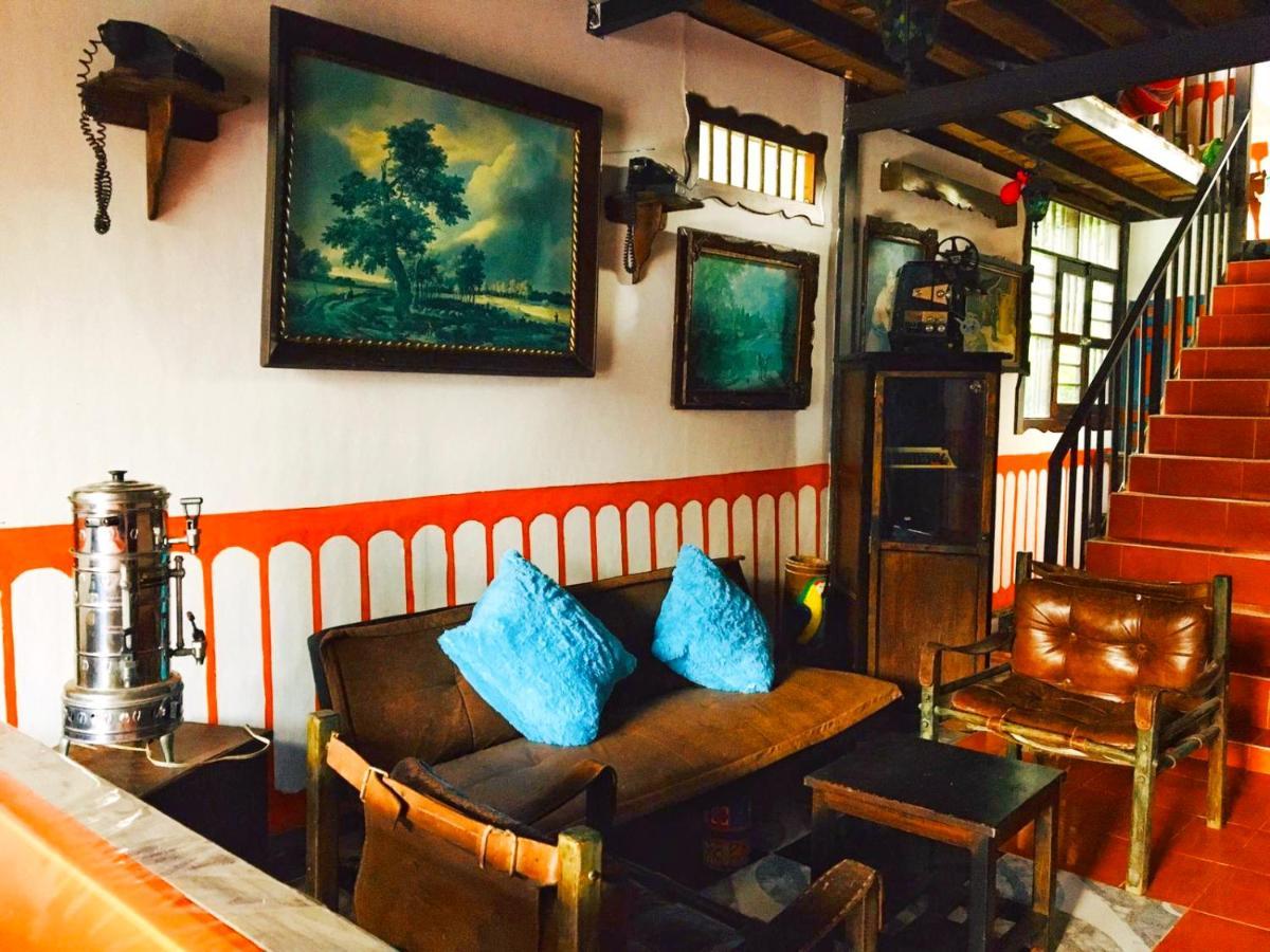Hotel Casa Turistica Art-Velez Salento Extérieur photo